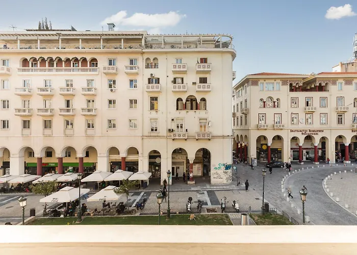 Olive Tree By Halu!, Suite In Aristotelous Square